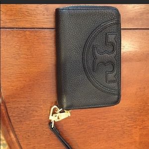 NWOT Tory Burch black wallet